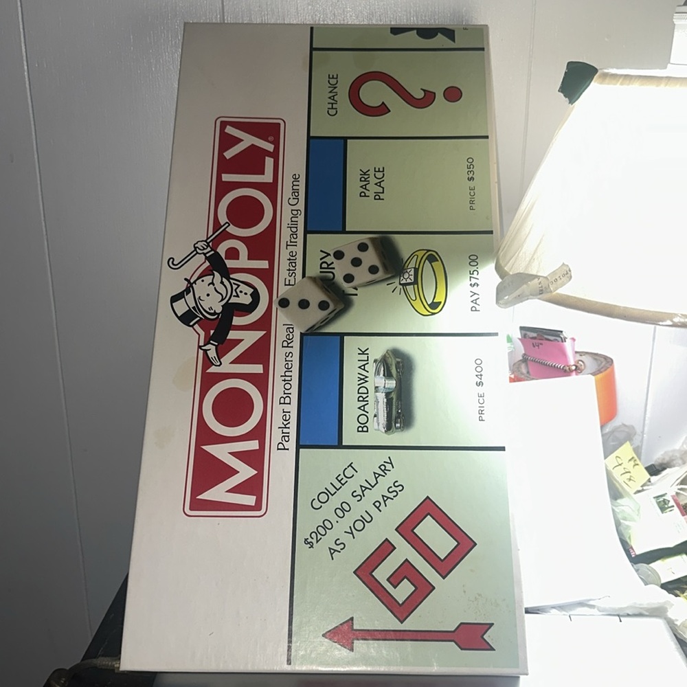 1985 Monopoly Game Set